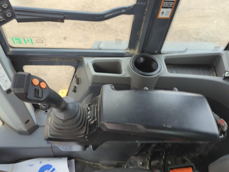 2023-deere-544p-image-14