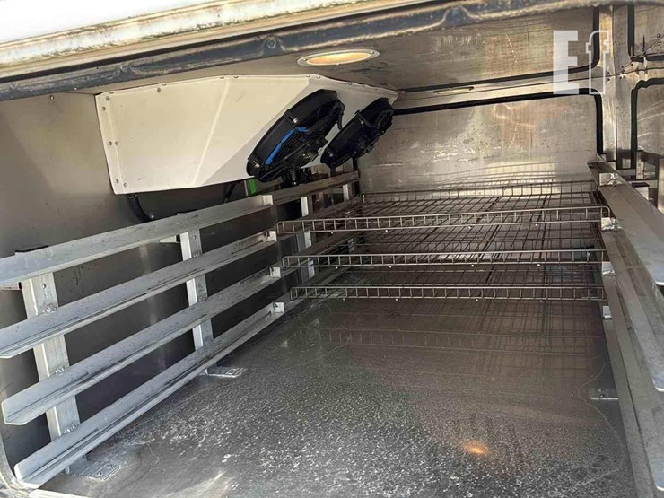 2017-ford-f150-image-12