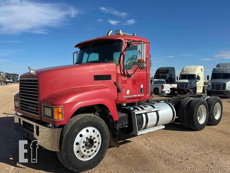 2012-mack-pinnacle-chu613-image-1