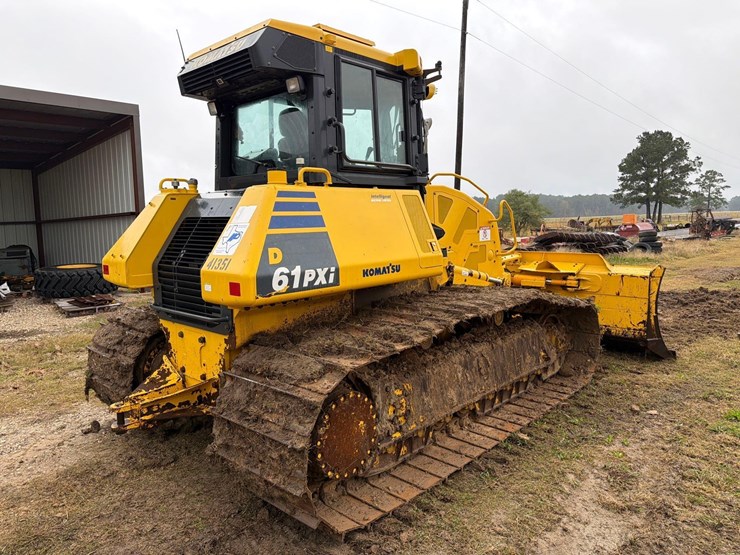 2021-komatsu-d61pxi-24-image-4