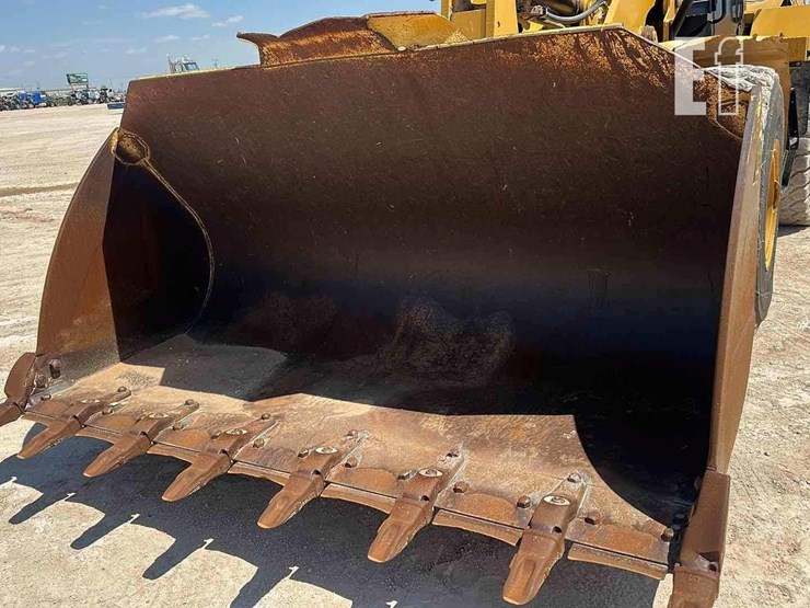 2013-caterpillar-950k-image-9