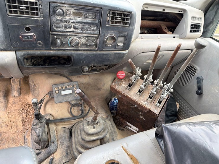 2000-ford-2000-image-16