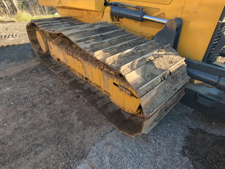 2020-deere-750l-lgp-image-10