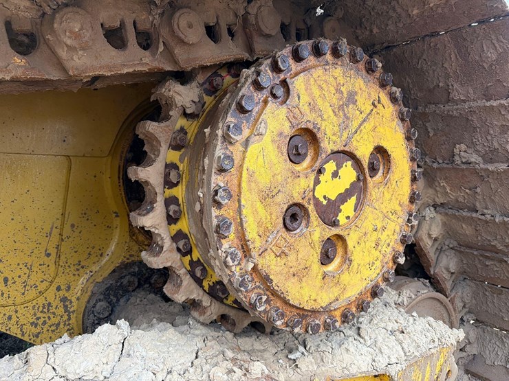 2016-caterpillar-d6t-lgp-image-9