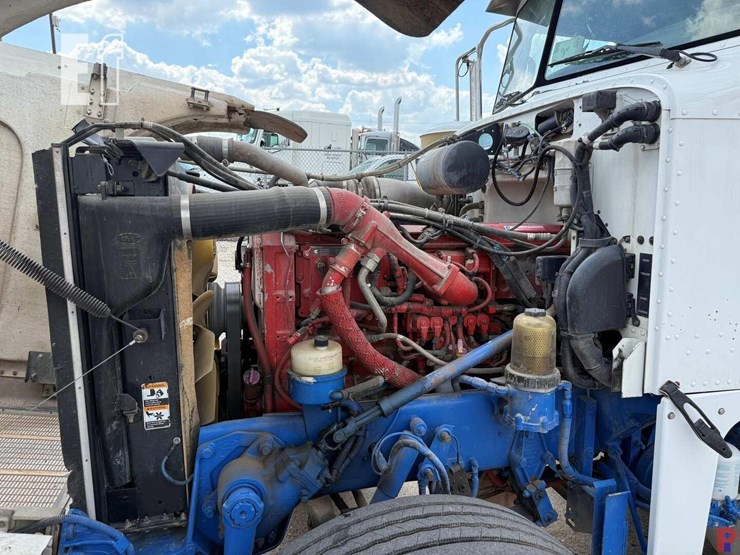 2007-peterbilt-378-image-16