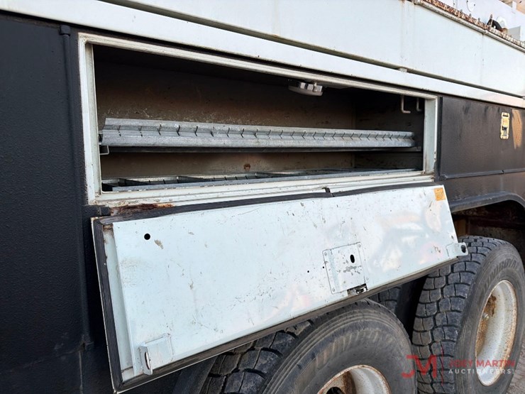 2008-international-7400-image-20