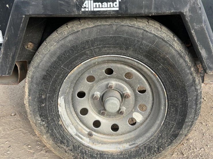 allmand-bros-night-lite-v-series-image-6