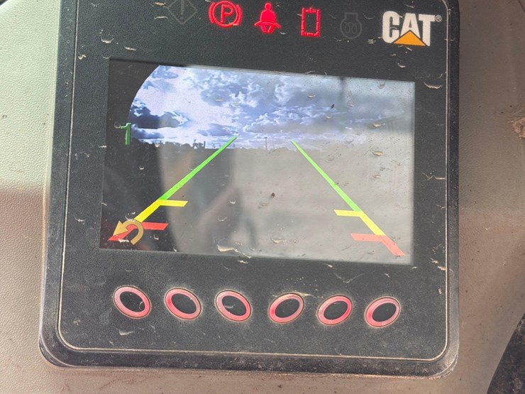 2021-caterpillar-259d3-image-24