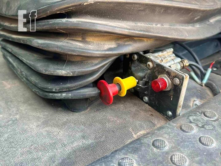 2016-freightliner-cascadia-125-image-6