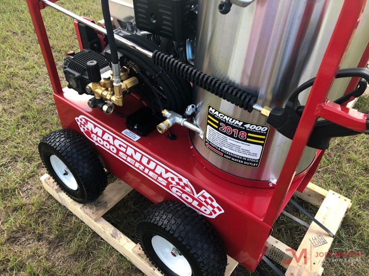 new-magnum-4000-series-gold-portable-hot-water-pressure-washer-image-12