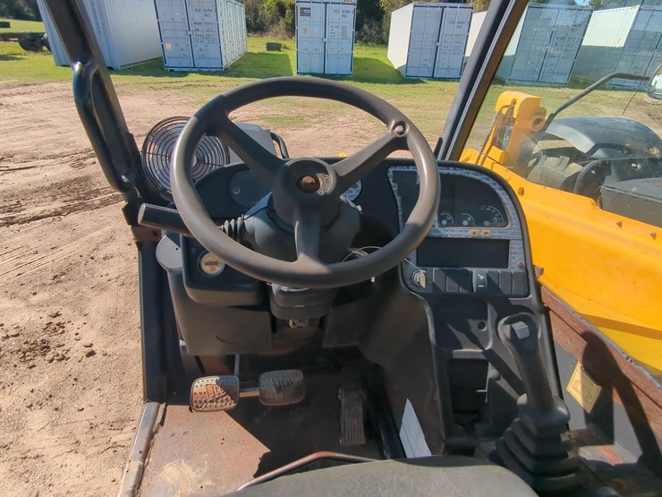 2016-jcb-507-42-image-11