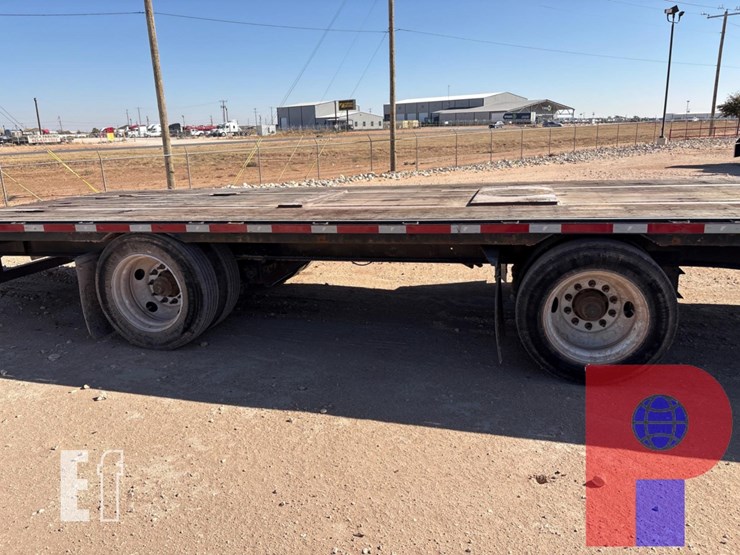 2013-fontaine-step-deck-image-5