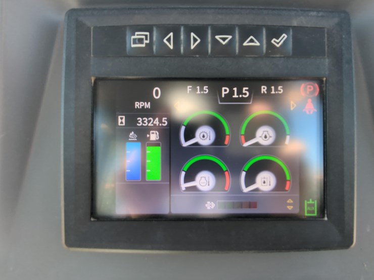 2022-deere-750l-lgp-image-21