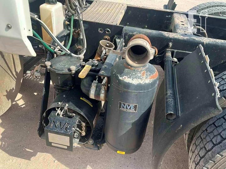 2014-international-prostar-image-6