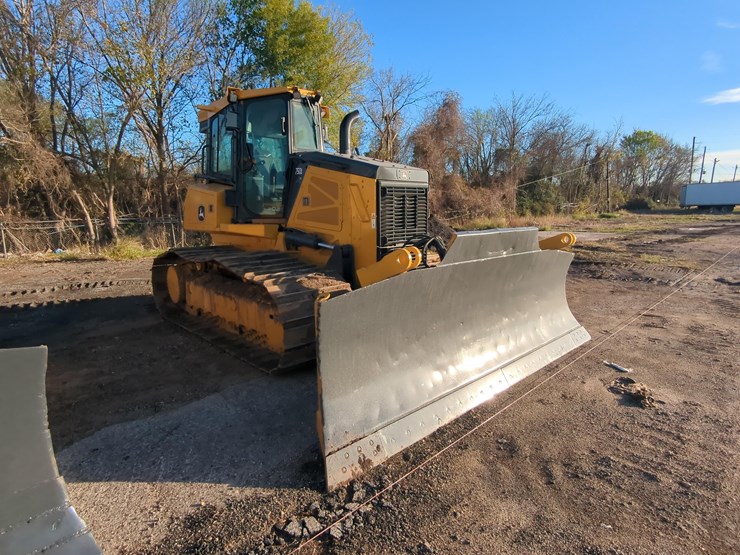 2020-deere-750l-lgp-image-3