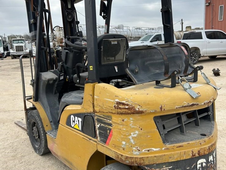 2019-caterpillar-gp25n-image-4