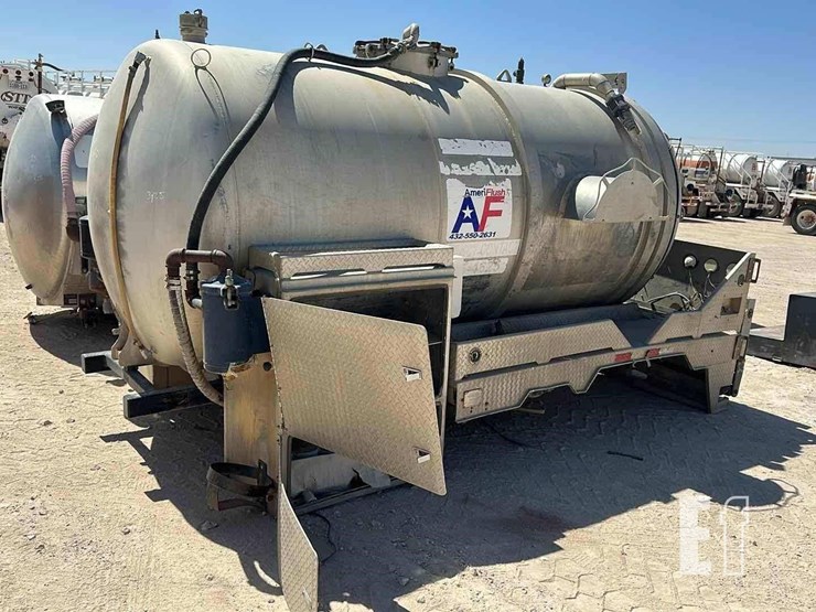 1900-sewage-vacuum-bed-900-gal-14116-image-1