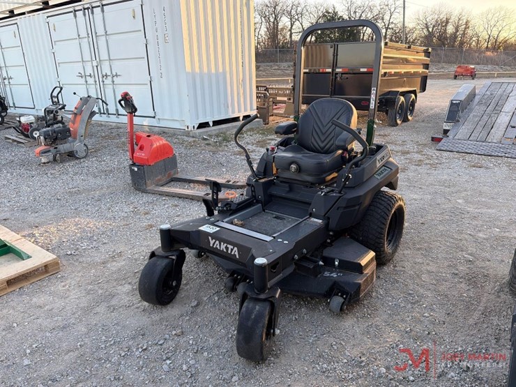 demo-yakta-yxr610-54"-zero-turn-mower-image-3