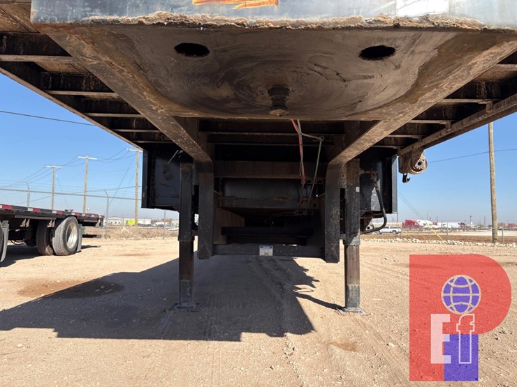 2013-fontaine-step-deck-image-3