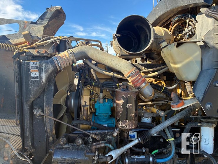 2005-kenworth-t800-image-7