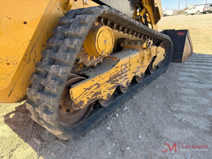 2021-caterpillar-259d3-image-11