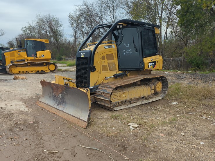 2019-caterpillar-d3k2-lgp-image-2