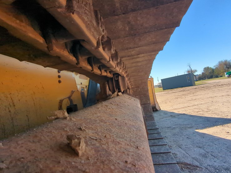 2022-deere-750l-lgp-image-11