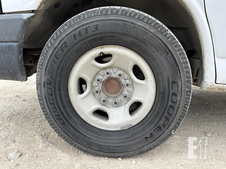 2008-chevrolet-express-3500-image-13