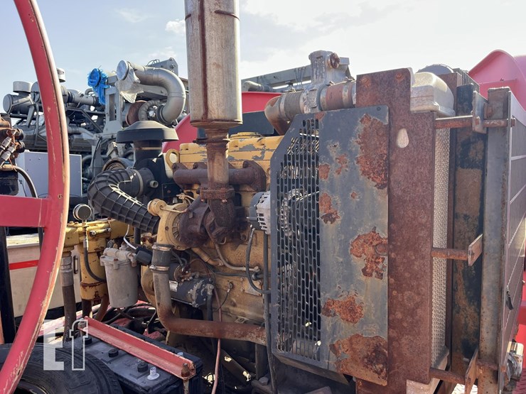 2010-caterpillar-c4.4-image-8