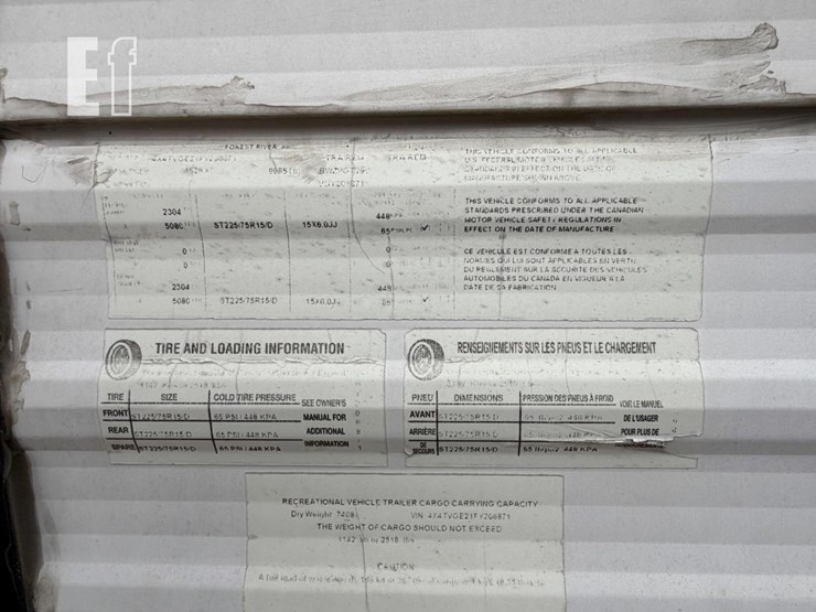 2015-2015-vengeance-bumper-pull-camper-20891-image-11