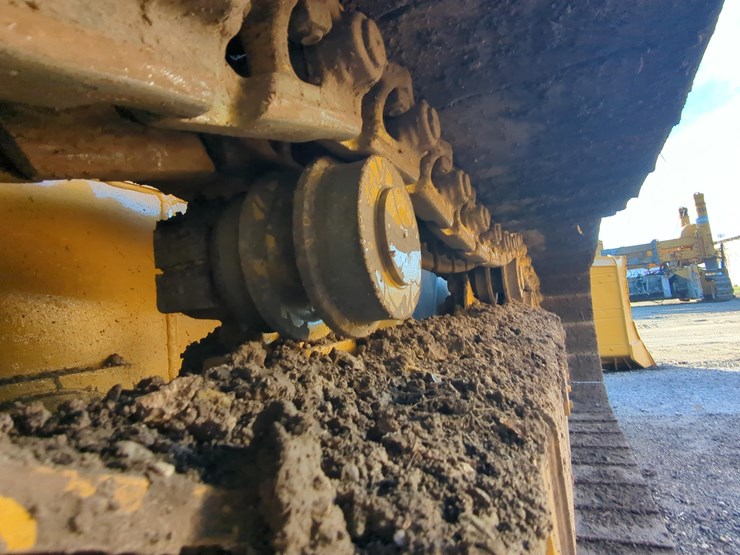 2020-deere-750l-lgp-image-12