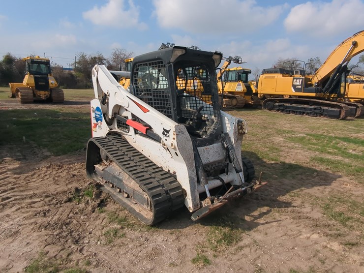 2021-bobcat-t770-image-3
