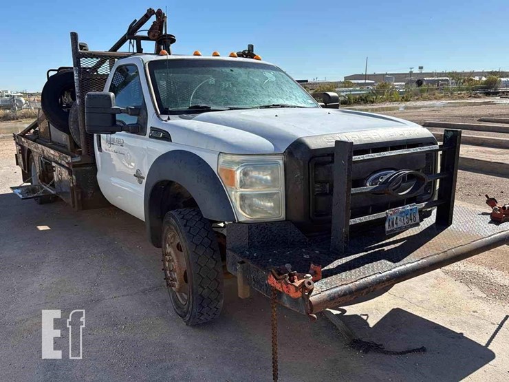 2011-ford-f550-image-2
