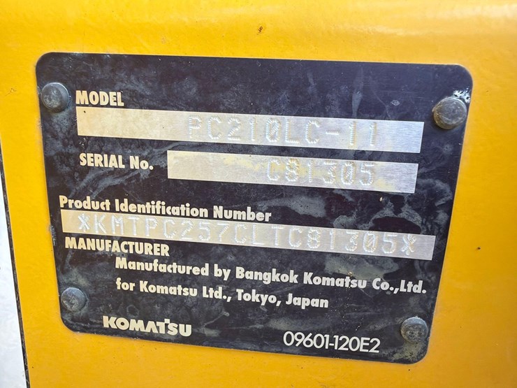 2021-komatsu-pc210-lc-11-image-31