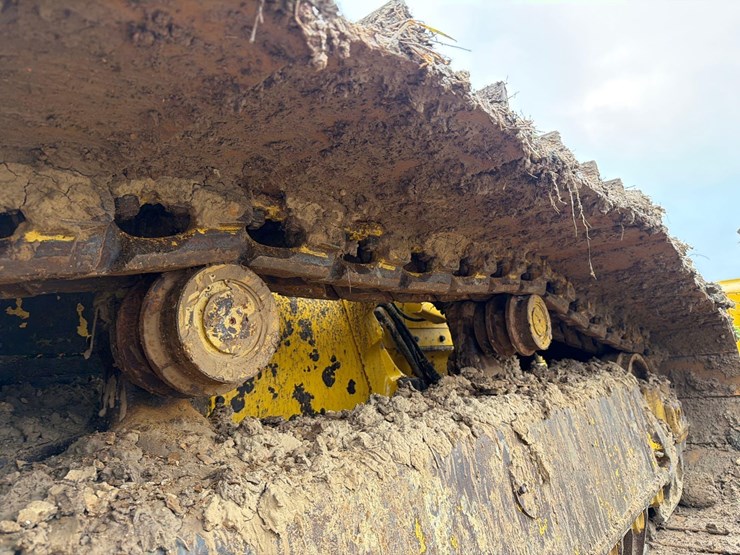 2021-komatsu-d61pxi-24-image-15