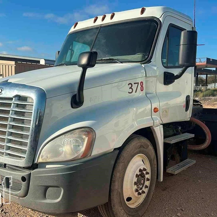 2014 FREIGHTLINER CASCADIA 125