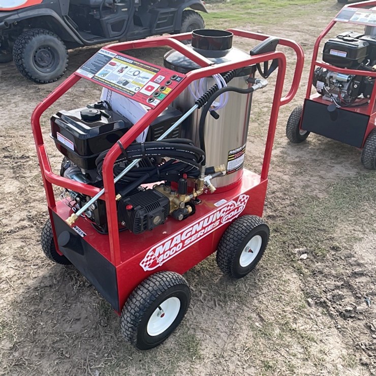 NEW EASY KLEEN MAGNUM GOLD PRESSURE WASHER