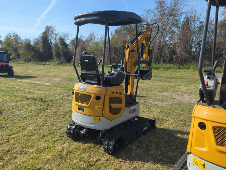 new-cfg-xz20r-hydraulic-excavator-image-4