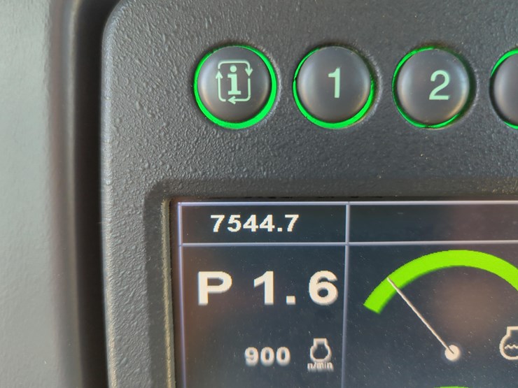 2018-deere-850k-lgp-image-19