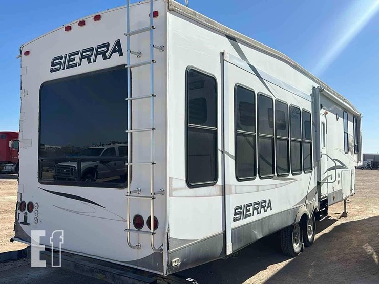 2011-forest-river-sierra-356rl-image-10