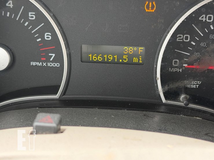 2007-ford-explorer-xlt-image-14