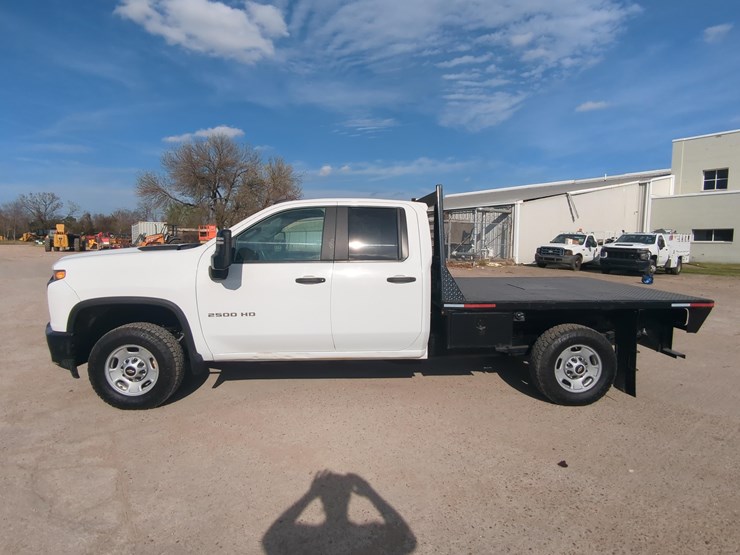 2022-chevrolet-2500-image-1