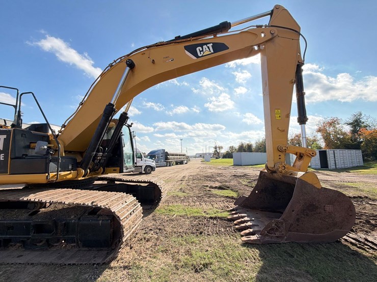 caterpillar-349el-image-12