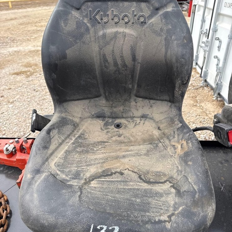 TRACTOR SEAT