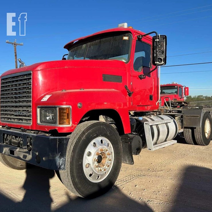 2020 MACK PINNACLE 64T