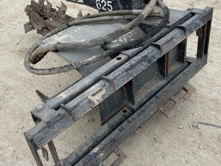 brad-co.-trencher-image-4