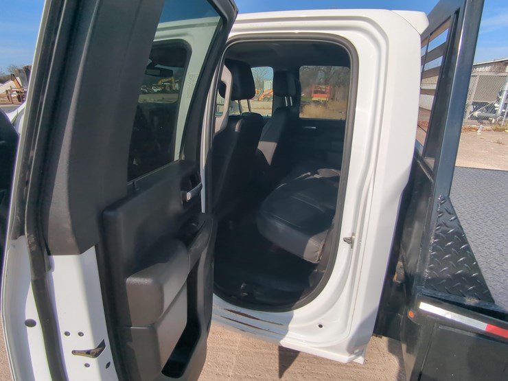 2022-chevrolet-2500-image-9