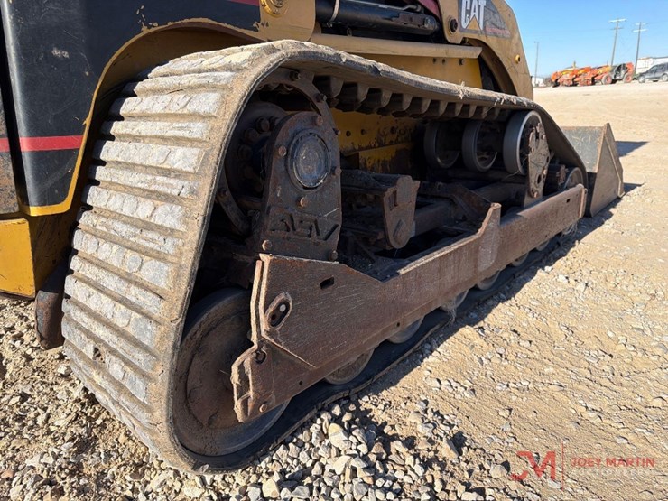 caterpillar-277-image-7