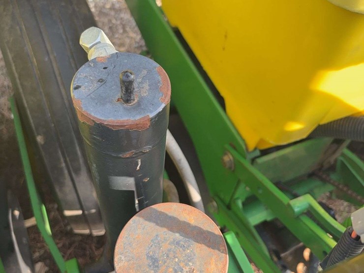 john-deere-1770-image-31