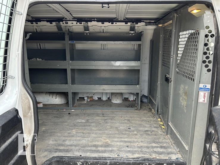 2008-chevrolet-express-3500-image-9